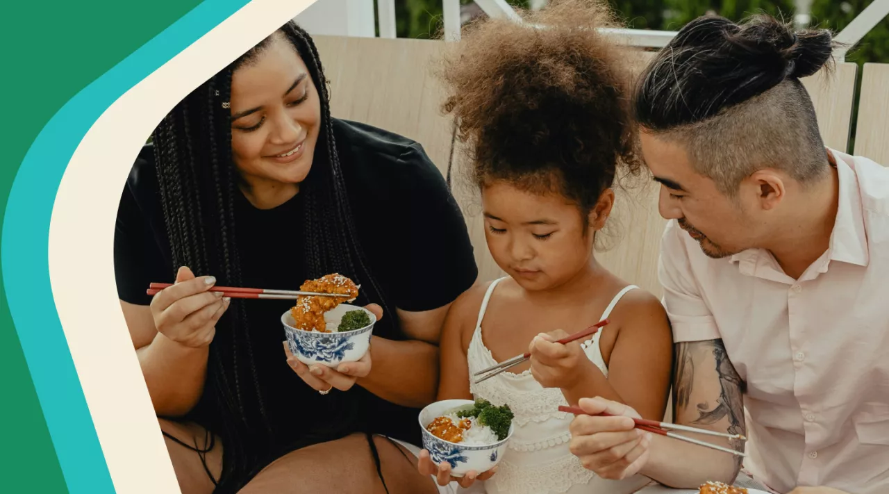 Photo: Family eating together